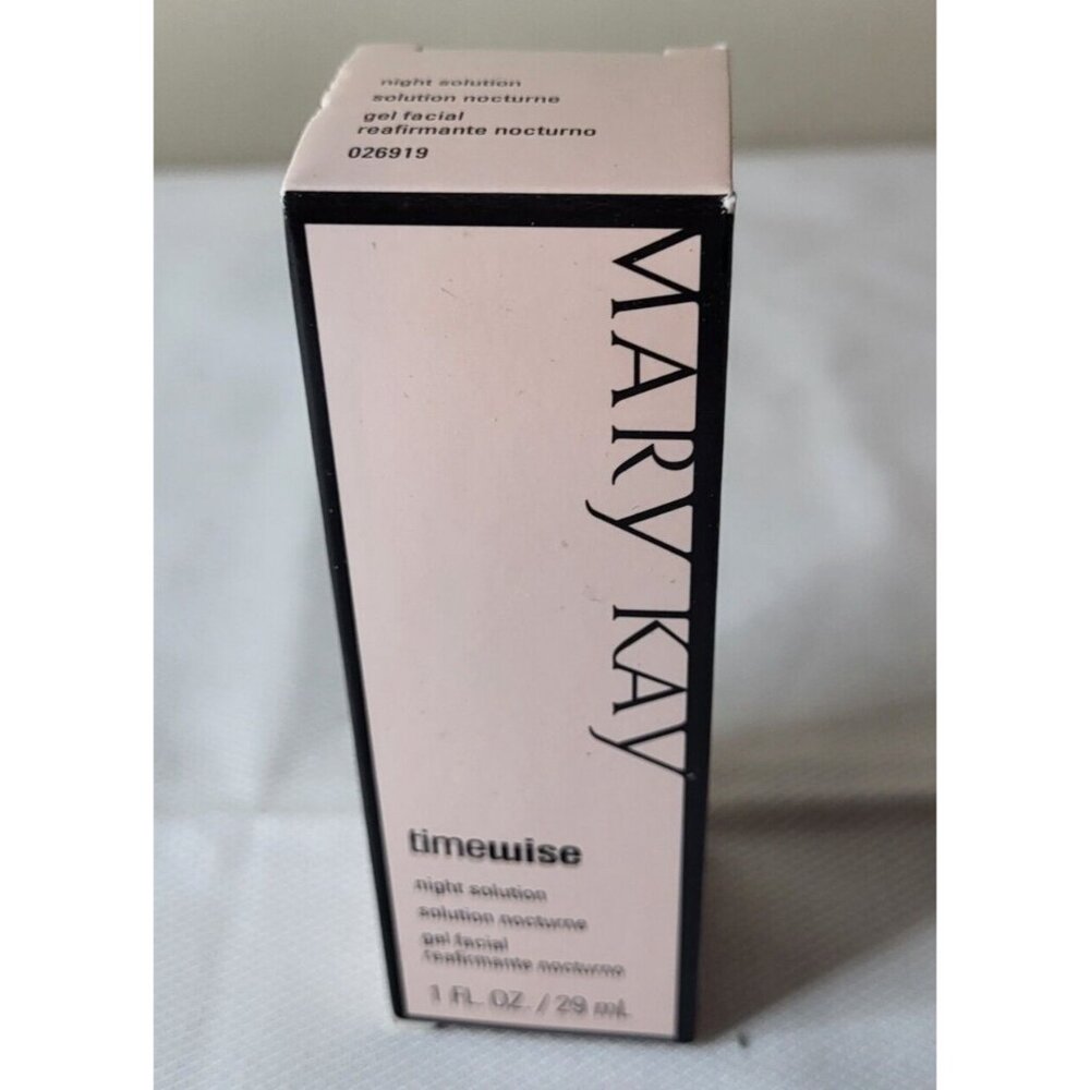 Mary Kay Timewise Night Solution - 1 oz Dry to Oily Skin 026919 New In Box